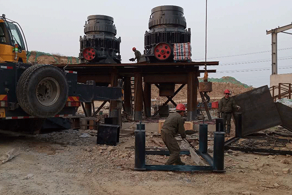 Shandong Yantai 300 tons per hour granite crushing and screening production line